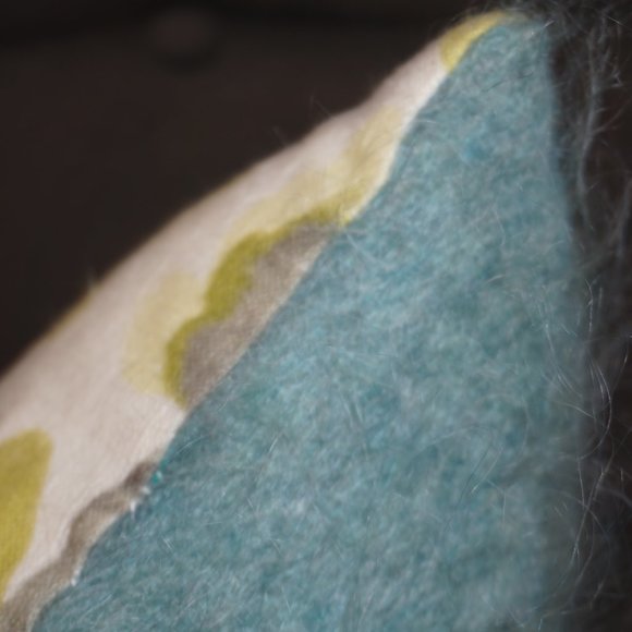 Reversible mohair toss pillow abstract turquoise - Picture 6 of 7